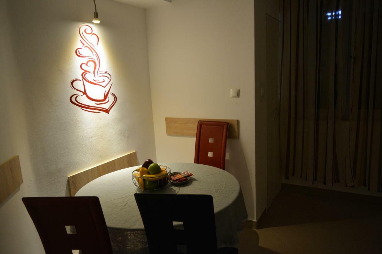 M@D Apartment 蒂米什瓦拉 外观 照片